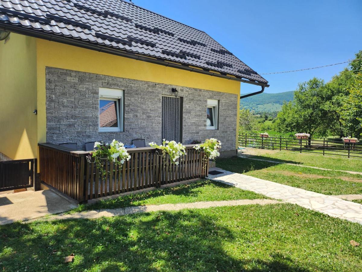 Apartment & Room Toma Smoljanac Exterior foto