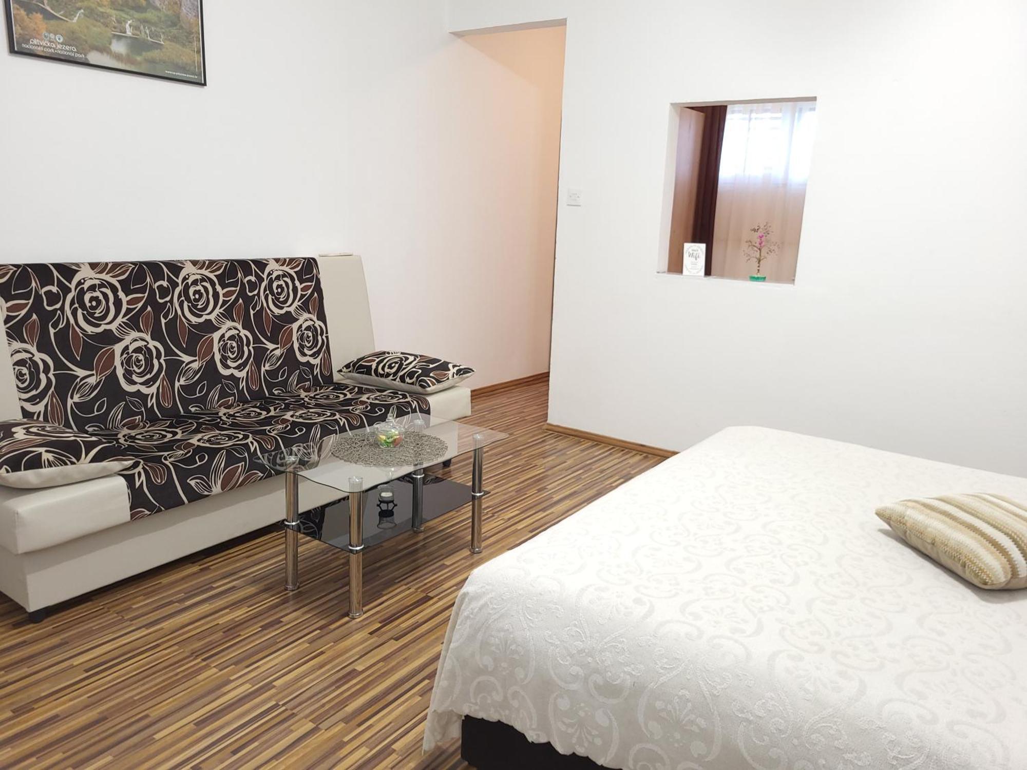 Apartment & Room Toma Smoljanac Exterior foto